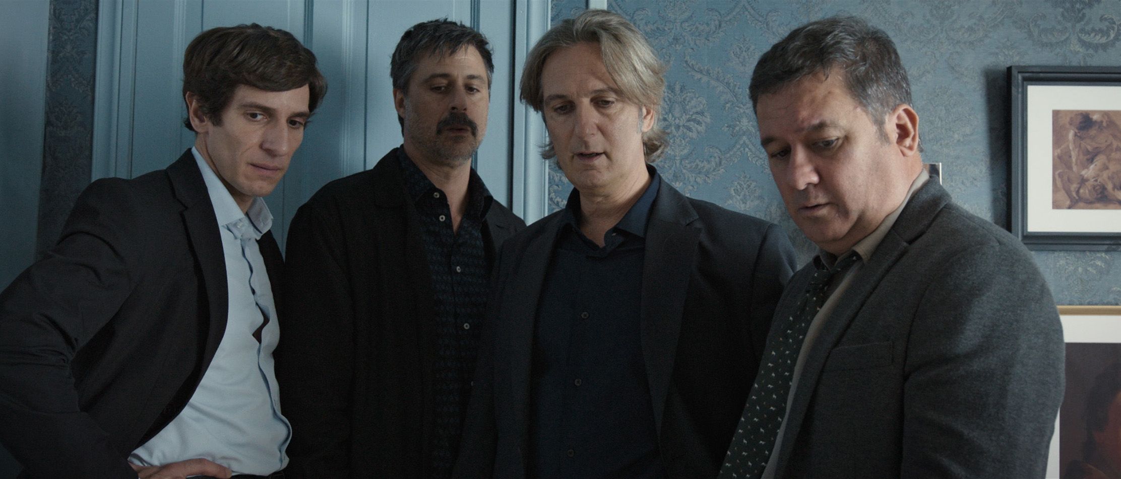 El mayor elenco de actores de comedia en España se reúnen en ‘Un funeral de locos’, ¡el 11 de abril en cines!