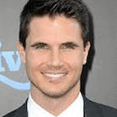 Robbie Amell